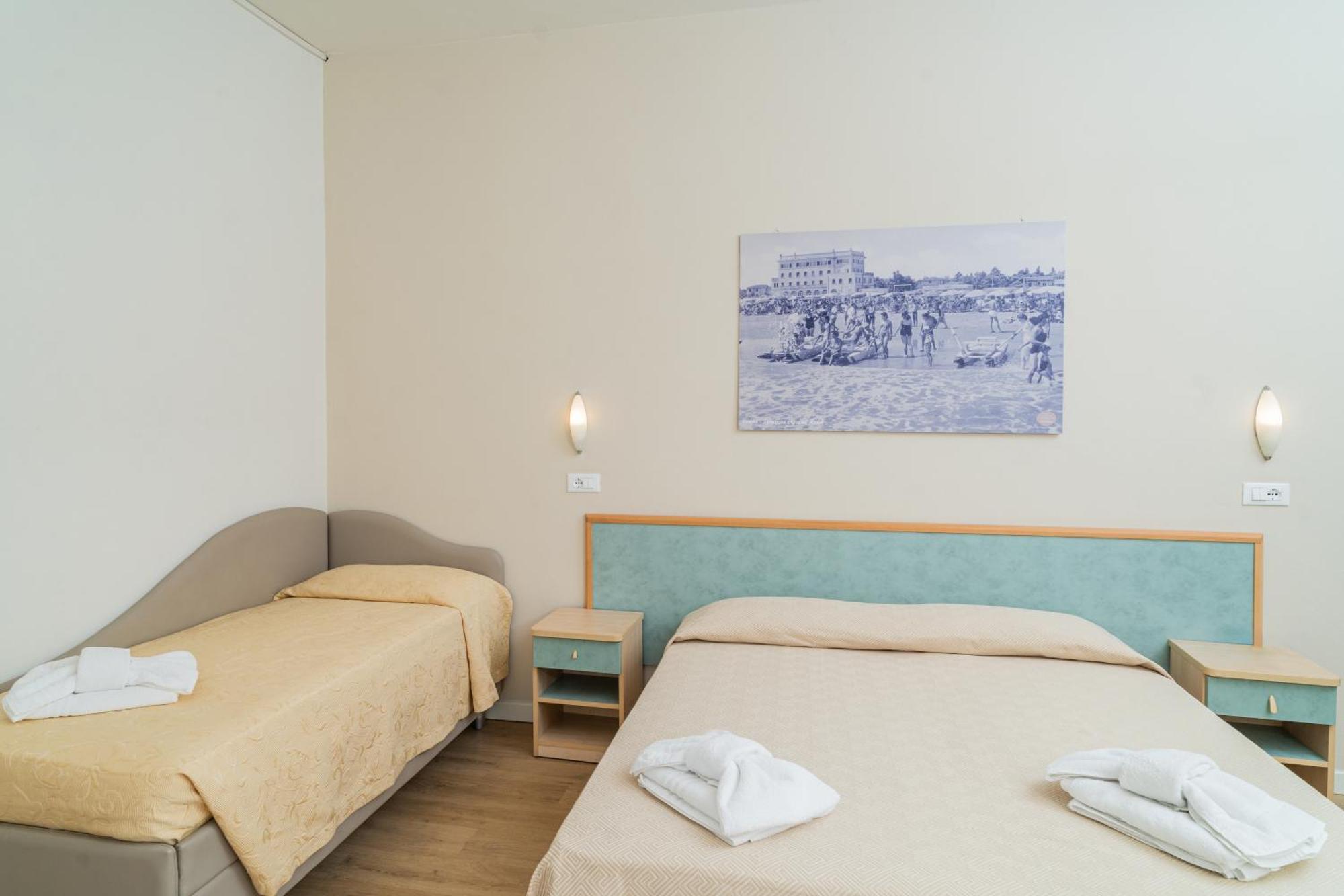Hotel Ondina E Milazzo 切尔维亚 外观 照片